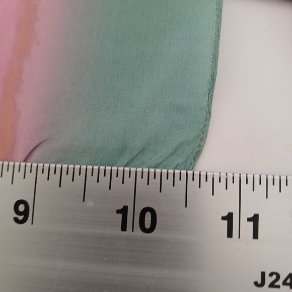 100 % Silk Scarf Made in Canada Hand Painted RARE - Picture 9 of 10